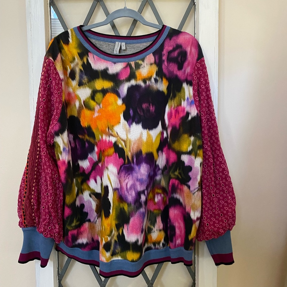 Anthropologie lightweight sweater